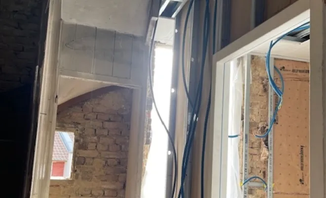 passage des alimentation avant placo , Doullens, SMSD Électricité